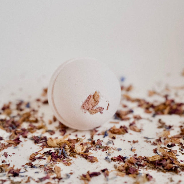 Rosewood Vanilla Bath Bomb - Wholesale